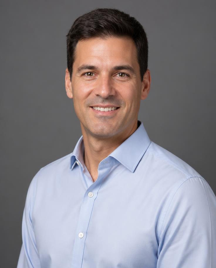 Michael Chen, Senior Project Manager